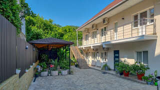 Гостиница У Кота Лазаревское-0